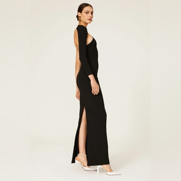 *SOLD Solace London Saren Maxi Dress in Black - Picture 2 of 5